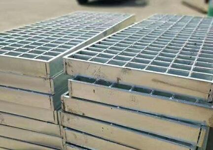 常見的四種鋼格柵板有不同之處