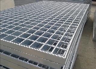 平臺(tái)鋼格板與普通鋼格板的區(qū)別